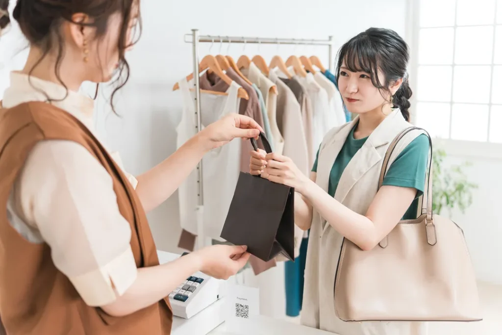 アパレル店のお客様